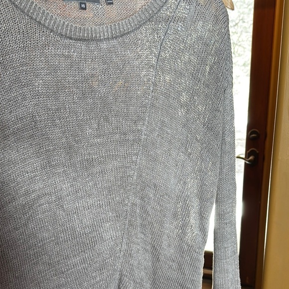 Vince Silk Blend Woven Sweater Gray Size XS Oversized - Picture 2 of 6